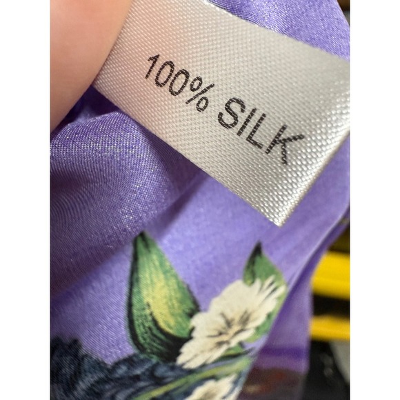 Thomas Kinkade 100% Silk Purple Vase of Flowers Scarf Artsy Collectors - Picture 4 of 5